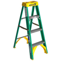 Werner 4 ft. H Fiberglass Step Ladder Type II 225 lb. capacity