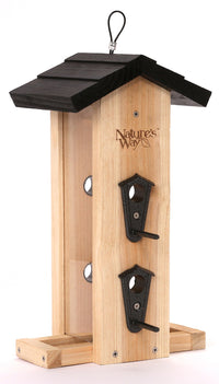 Nature's Way CWF7 2 Quart Cedar Vertical Straight Feeder